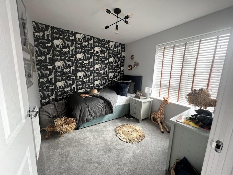 Waterside House Villa Leicester Exterior photo